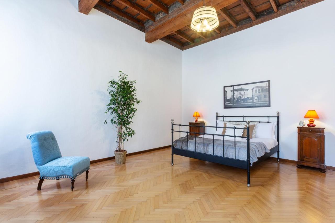 Frescobaldi Aparments! A Casa Di Francesco Apartment Ferrara Exterior photo
