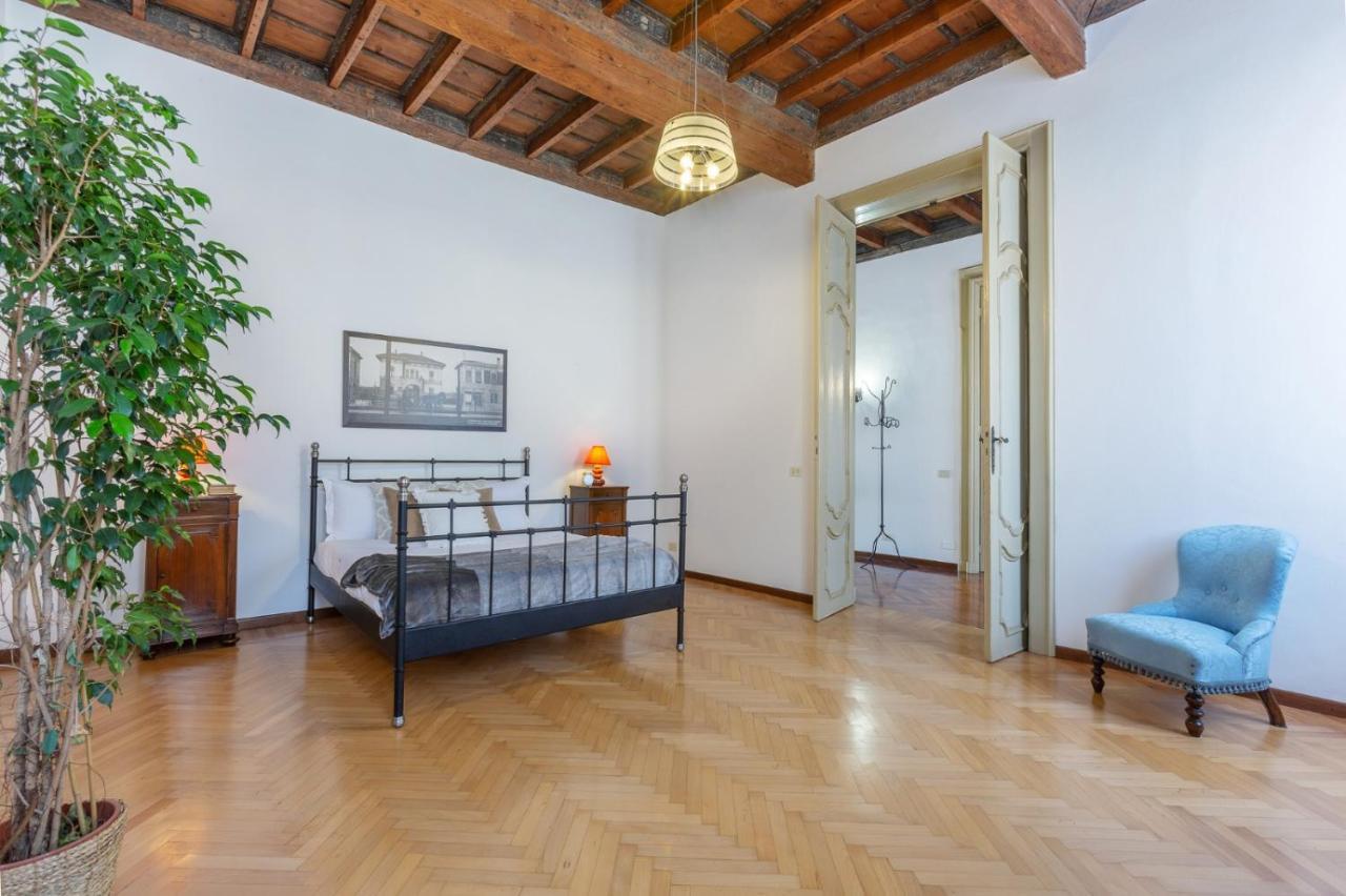 Frescobaldi Aparments! A Casa Di Francesco Apartment Ferrara Exterior photo