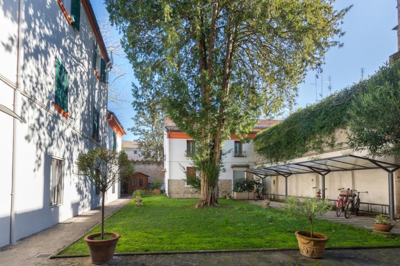 Frescobaldi Aparments! A Casa Di Francesco Apartment Ferrara Exterior photo